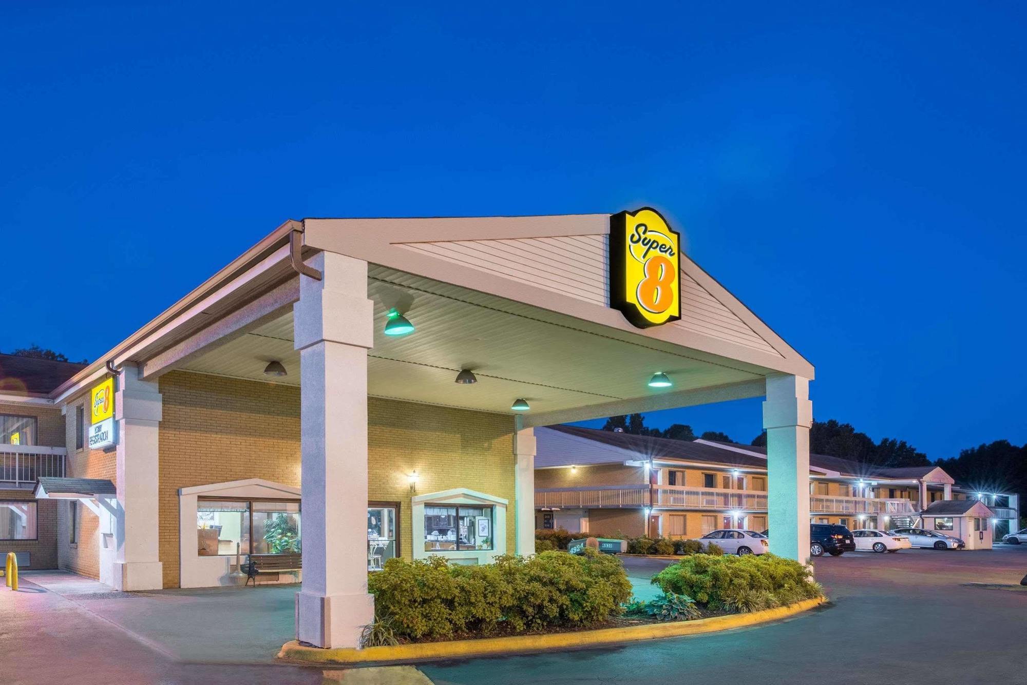 Sunset Inn Northlake Charlotte Exteriér fotografie